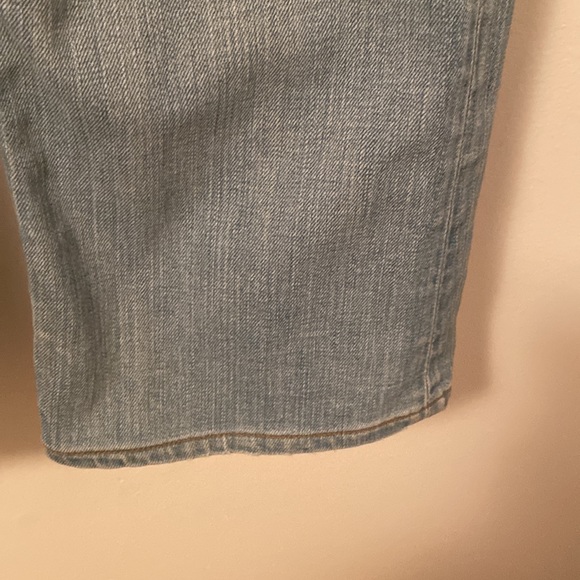 Gently Worn Women’s Size 4 Distressed Banana Republic Denim Jeans - Picture 7 of 15